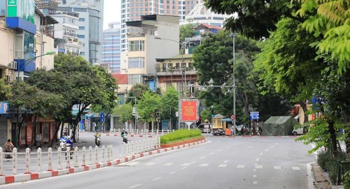 Đường Điên Biên Phủ vắng người qua trong ngày lễ Quốc khánh. Ảnh: Thanh Tùng - TTXVN