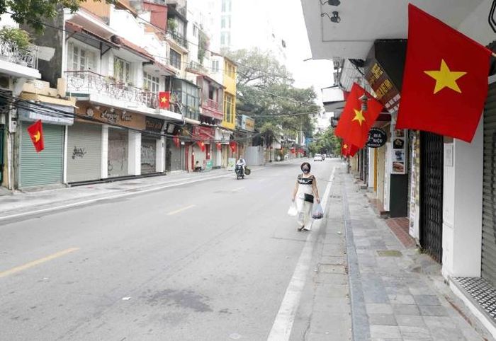 Vắng lặng ngày Tết Độc lập ở phố Hàng Gai. Ảnh: Trần Việt - TTXVN