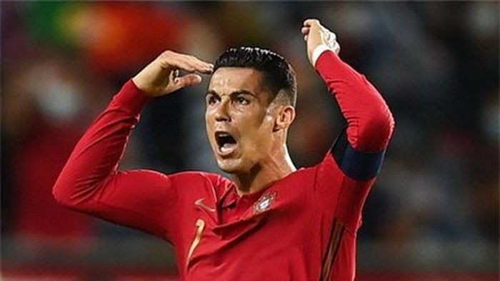 Ronaldo trở thành cầu thủ ghi bàn nhiều nhất lịch sử cấp ĐTQG