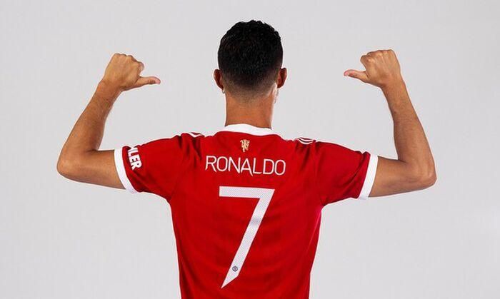 Ronaldo sẽ mặc lại chiếc áo số 7 ở MU.