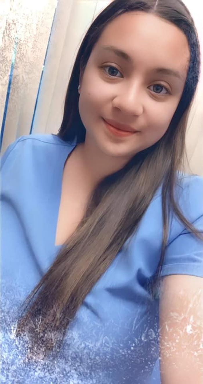 Con gái Phi Nhung là y tá ở Mỹ, học giỏi và rất tài năng. Cô gái sở hữu gương mặt bầu bĩnh, đôi mắt to tròn và có những đường nét lai tây giống người mẹ nổi tiếng.