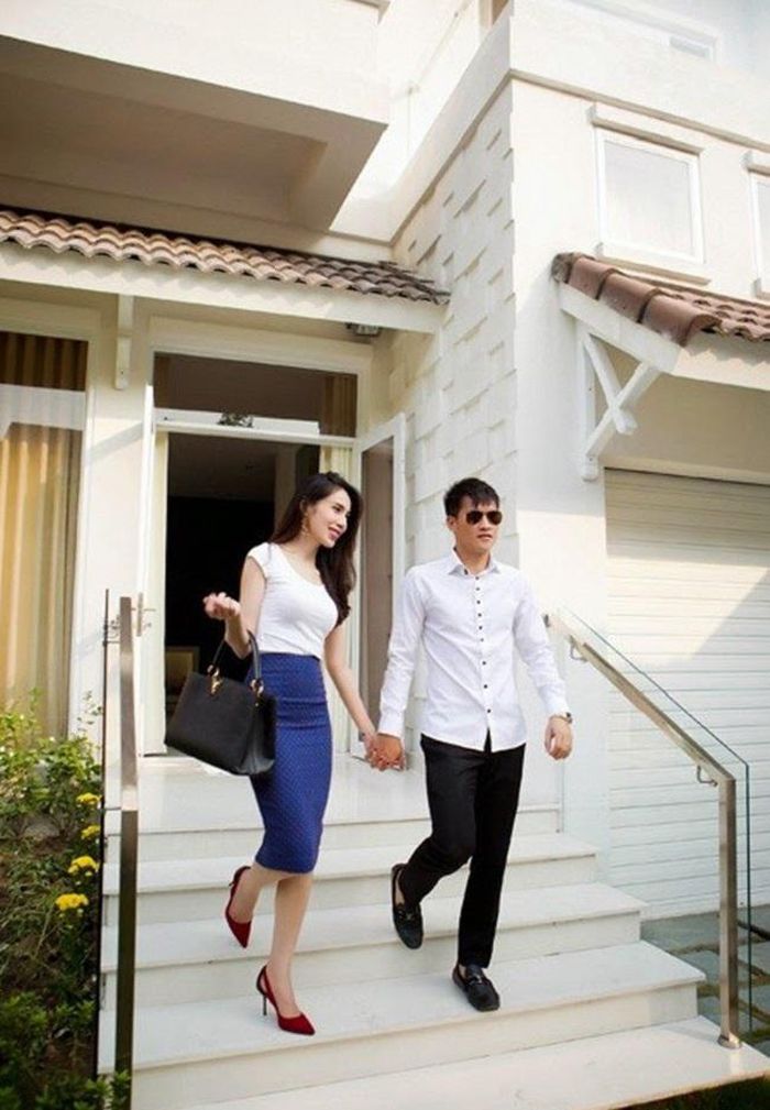 Trong khi đó, Thủy Tiên cũng sở hữu một căn biệt thự hoành tránh tại quận 7 (TP HCM). Ảnh: Dân Việt