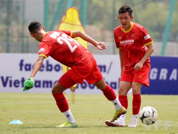 Hà Nội FC quan tâm sao trẻ Than Quảng Ninh. ảnh VFF