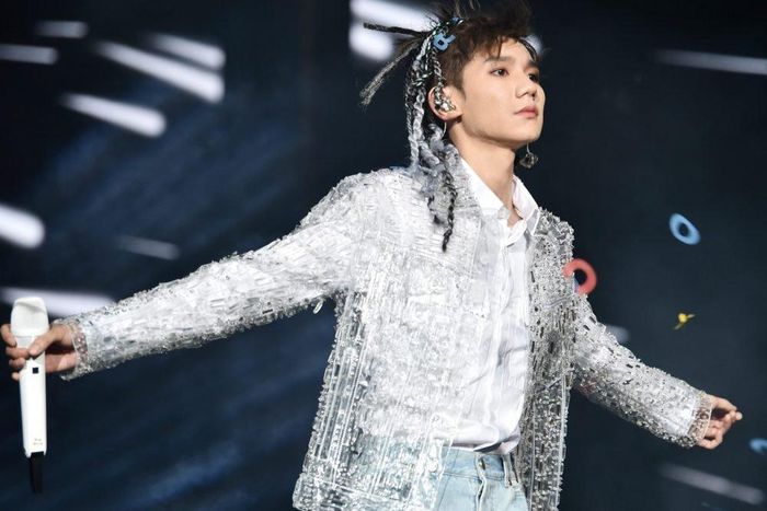 Các cơ quan truyền thông Trung Quốc muốn cấm sóng các nam thần tượng có hình tượng "tiểu thịt tươi", ăn mặc và trang điểm khác lạ. Ảnh: Global News.