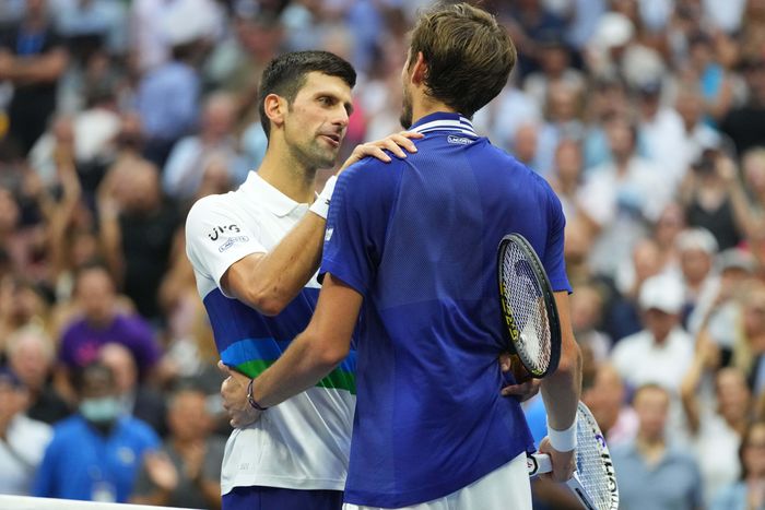 Medvedev có trận đấu xuất sắc khi chơi phòng thủ hay trước Djokovic, cùng với đó là phong độ giao bóng một được duy trì ổn định. Tay vợt 25 tuổi người Nga chỉ mất một break, trước đối thủ được mệnh danh là tay vợt trả giao hay nhất làng quần vợt.