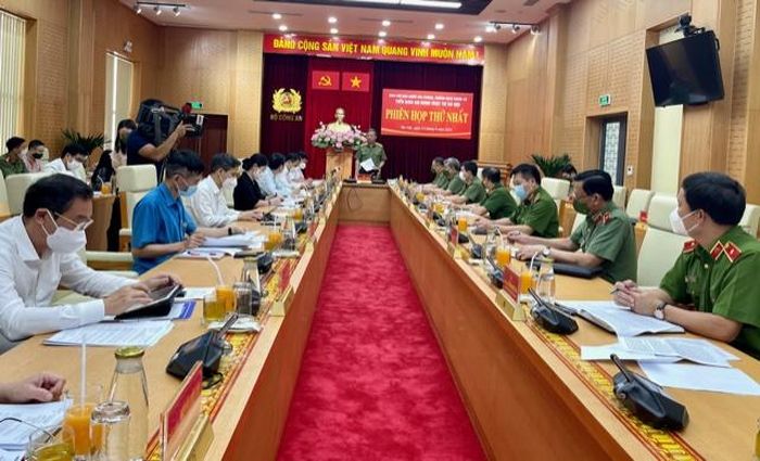 Bộ trưởng Bộ Công an Tô Lâm chủ trì phiên họp - Ảnh: VGP/Nhật Nam