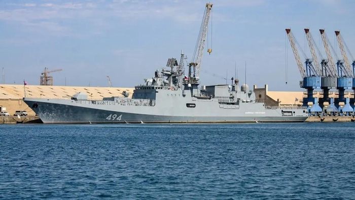 "Đây không khác gì một hành động tống tiền với Moscow, các điều kiện được đưa ra chỉ đơn phương mang lại lợi ích cho Sudan, trong khi đó Nga sẽ phải xây dựng căn cứ hải quân khổng lồ từ một đống đổ nát" - Nhà phân tích của tờ Avia cho biết.
