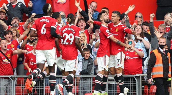 Sau 4 vòng đấu, Man Utd lần lượt đánh bại Leeds United, Wolves, Newcastle và hòa Southampton. "Quỷ đỏ" ghi 11 bàn, cao nhất giải đấu, và để thủng lưới 3 lần. 