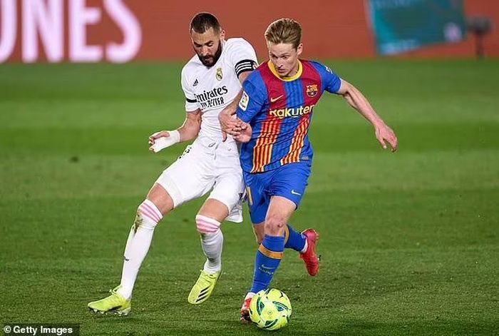 Đội hình của Real và Barca được cho không mạnh như các năm trước