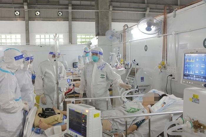 Điều trị bệnh nhân Covid-19 tại TP. Hồ Chí Minh. (Nguồn: QĐND)