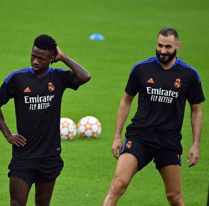 Rạng sáng mai, Benzema có cơ hội gia tăng số bàn thắng khi Real Madrid làm khách của Inter Milan, để vượt qua thành tích của...