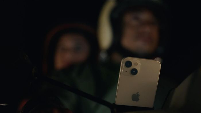  Apple dường như làm ngược lại khuyến cáo đối với khách hàng. Ảnh: Apple. 