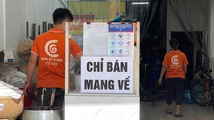 Cửa hàng ăn uống chỉ được bán hàng mang về.