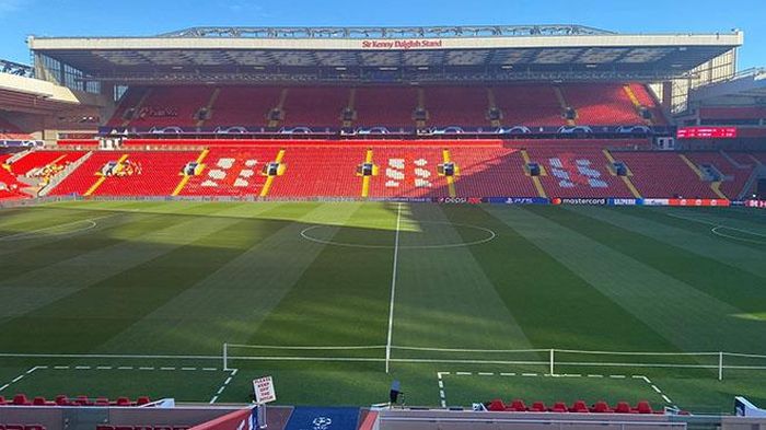 Sân Anfield trước trận đấu lớn