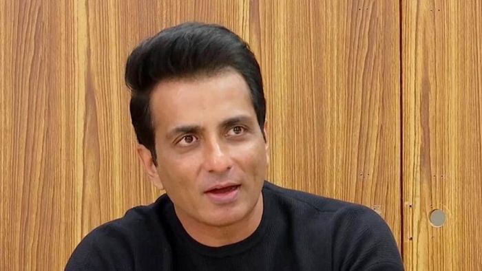 Sonu Sood bị điều tra hành vi trốn thuế. Ảnh: Hindustan Times.