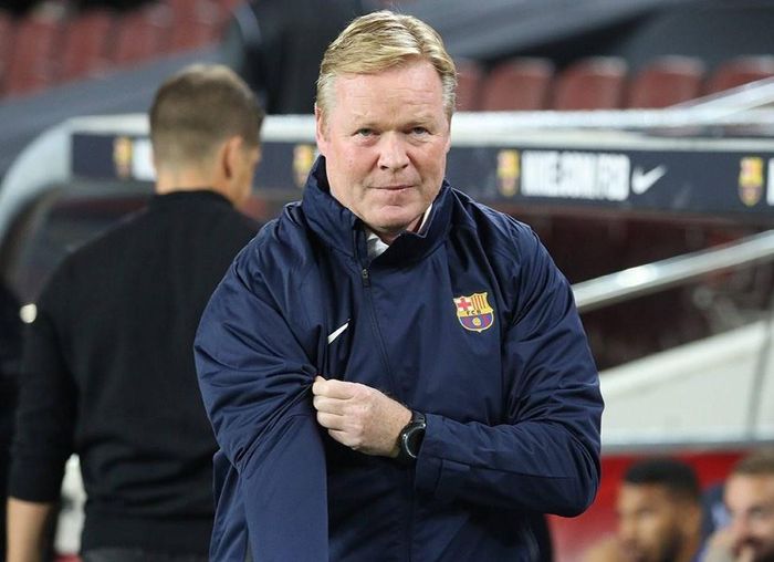  Tối 21/9 (giờ Hà Nội), Marca đưa tin lãnh đạo Barca lên kế hoạch sa thải Koeman. Chủ tịch Laporta chán ngấy khi chứng kiến Barca bị Granada cầm hòa 1-1, trước đó thua Bayern 0-3 trên sân nhà. Trận gặp Cadiz là cơ hội cuối để Koeman giữ ghế. Lúc này, các phương án sa thải và bổ nhiệm HLV mới đã được Barca chuẩn bị. 