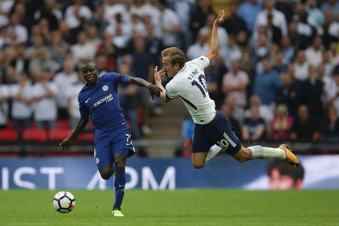  Kane thi đấu vật vờ trong trận gặp Chelsea mới đây. Ảnh: Reuters. 
