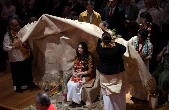 Nghi thức tạ tội ifoga của người Samoa mà chính phủ New Zealand dùng để hòa giải với người dân sống trên đảo của Thái Bình Dương, ngày 8/1/2021. (Nguồn: AP)