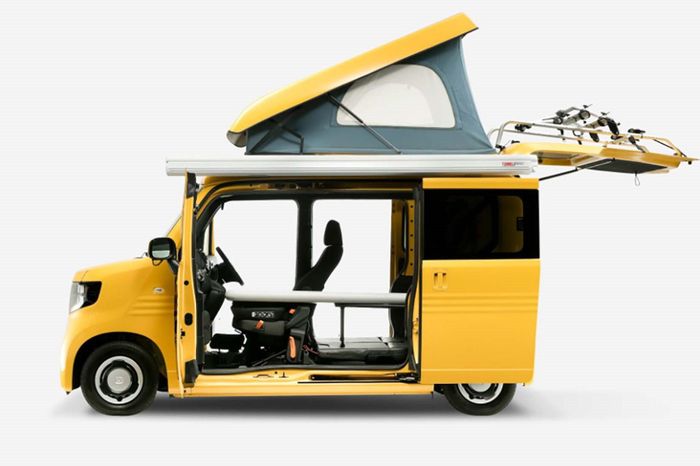 Honda vừa công bố hình ảnh của N-Van Compo, mẫu xe cắm trại được phát triển từ dòng MPV cỡ nhỏ N-Van. Bản nâng cấp của Honda N-Van Compo dự kiến được giới thiệu cùng 2 dòng xe đa dụng khác là Honda N-Box và Honda Freed mới vào đầu tháng 10 tại Nhật Bản.