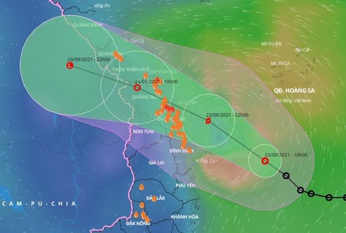 Bão di chuyển theo hướng Tây Tây Bắc với tốc độ khoảng 20km/giờ