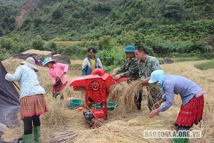 Nhiều gia đình đầu tư các loại máy móc phục vụ sản xuất.