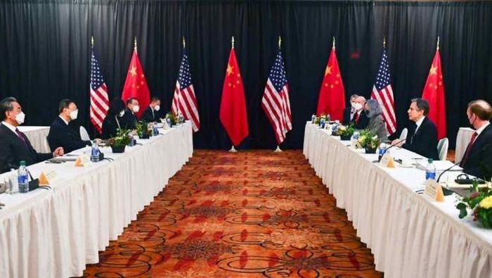 Các nhà ngoại giao Trung Quốc và Mỹ trong cuộc gặp ở Alaska, Mỹ, tháng 3/2021. (Nguồn: Nikkei Asia)