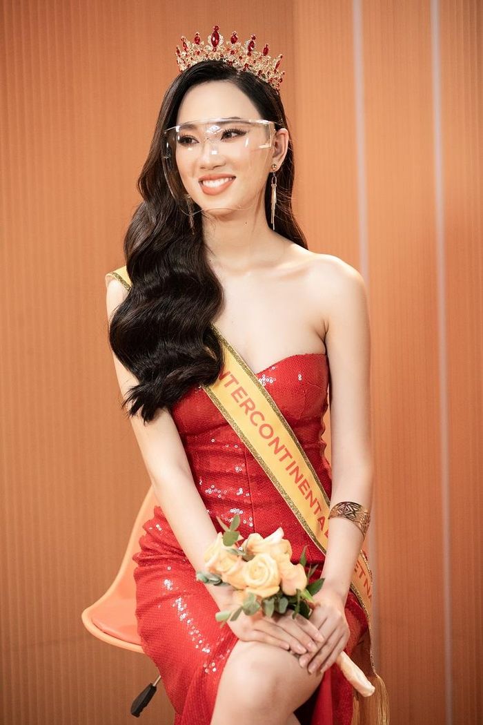Ái Nhi bày tỏ, cô sẽ cố gắng để đạt được thành tích tốt nhất tại đấu trường nhan sắc sắp tới.