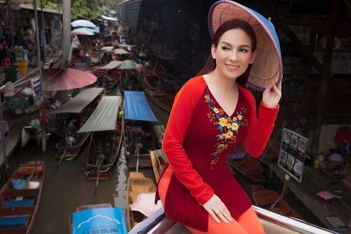 Tài giỏi, xinh đẹp nhưng cuộc đời Phi Nhung lại lắm truân chuyên