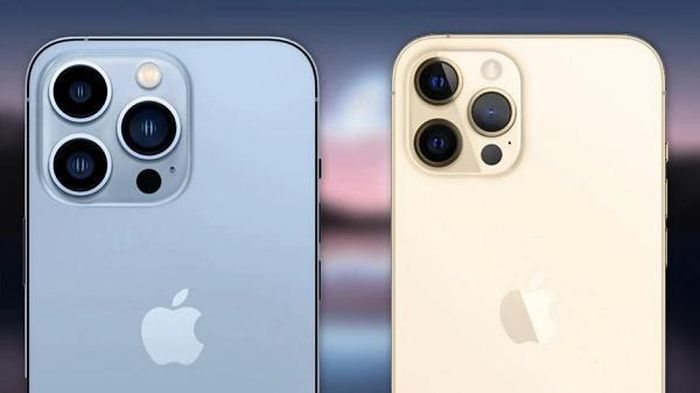 Ngoài tai thỏ nhỏ hơn, dòng iPhone mới còn có màn hình 6.7 inch, sáng hơn cùng công nghệ ProMotion tốc độ làm tươi lên tới 120Hz. Kính ở mặt sau của điện thoại có lớp hoàn thiện mờ, tạo cảm giác cao cấp hơn so với kính trên iPhone 13 hoặc iPhone 13 mini. Điện thoại cũng sẽ đảm bảo được khả năng chống bụi/ nước chuẩn IP68.