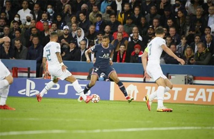 Mbappe đã gây nhiều khó khăn cho hàng thủ Man City