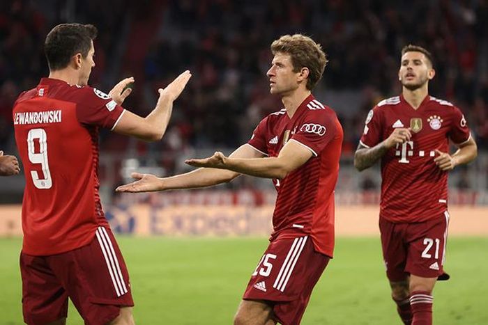 Bayern Munich đang dẫn đầu bảng E