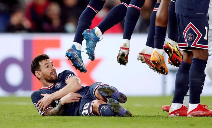 Hành động gây sốc được cho mang hơi hướng chiêu trò PR, nhưng trên tất cả Messi muốn thuyết phục cho mọi người thấy anh có thể toàn tâm với PSG