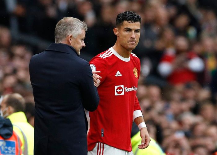  Ronaldo xuất phát từ ghế dự bị. Ảnh: Reuters. 