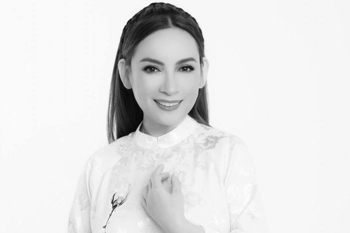 Ca sĩ Phi Nhung.