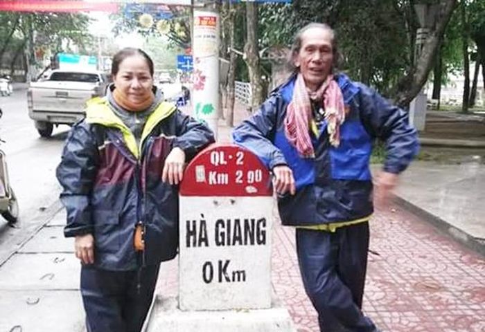 Chuyến đi ngẫu hứng của 2 ông bà kéo dài 16 ngày.