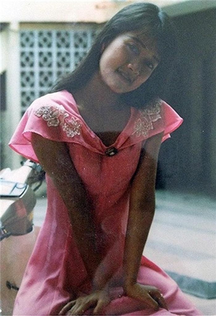 Trước khi nổi danh với vai trò diễn viên hài, Vân Dung từng tham gia cuộc thi Hoa hậu Việt Nam 1992. Thời điểm đó, cô mới chỉ bước sang tuổi 16 và cao 1m61.