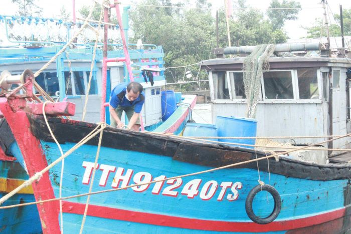 Tổ chức neo đậu tài thuyền an toàn ở Phú Vang