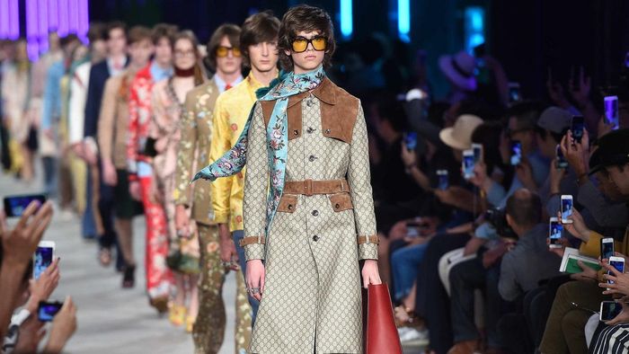 Gucci là một trong những thương hiệu đi đầu trong phong trào không phân biệt giới tính. Ảnh: Getty.