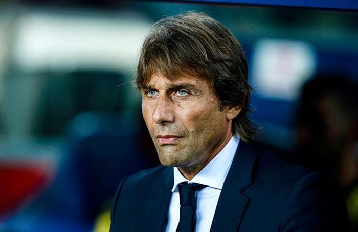 Cựu HLV Inter Antonio Conte được cho là ứng viên sáng giá thay thế Steve Bruce trên ghế chỉ đạo tại Newcastle