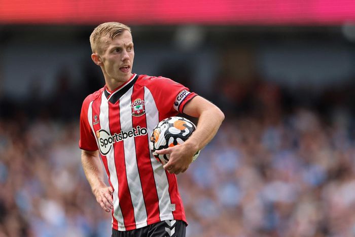 James Ward-Prowse được Chelsea và Liverpool theo dõi