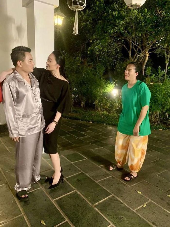 Ô sin Sâm trong “Hương vị tình thân” thường xuyên đầu bù tóc rối, quần ống thấp ống cao.