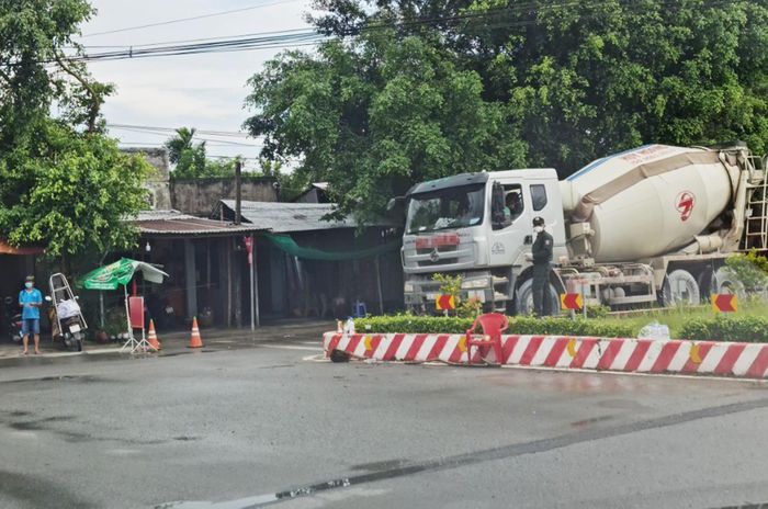  Không riêng Cà Mau, nhiều tỉnh miền Tây vẫn kiên quyết giữ chốt cửa ngõ để kiểm soát dịch Covid-19. Ảnh: Việt Tường. 