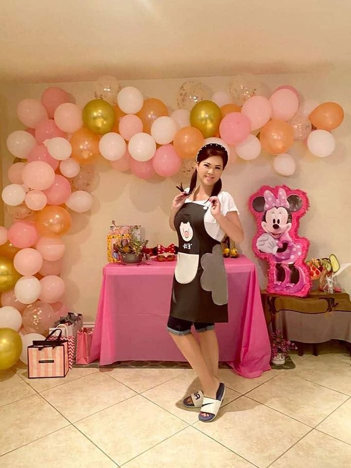 Outfit dễ thương ở nhà của Bé Heo (tên thân mật của Phương Loan).