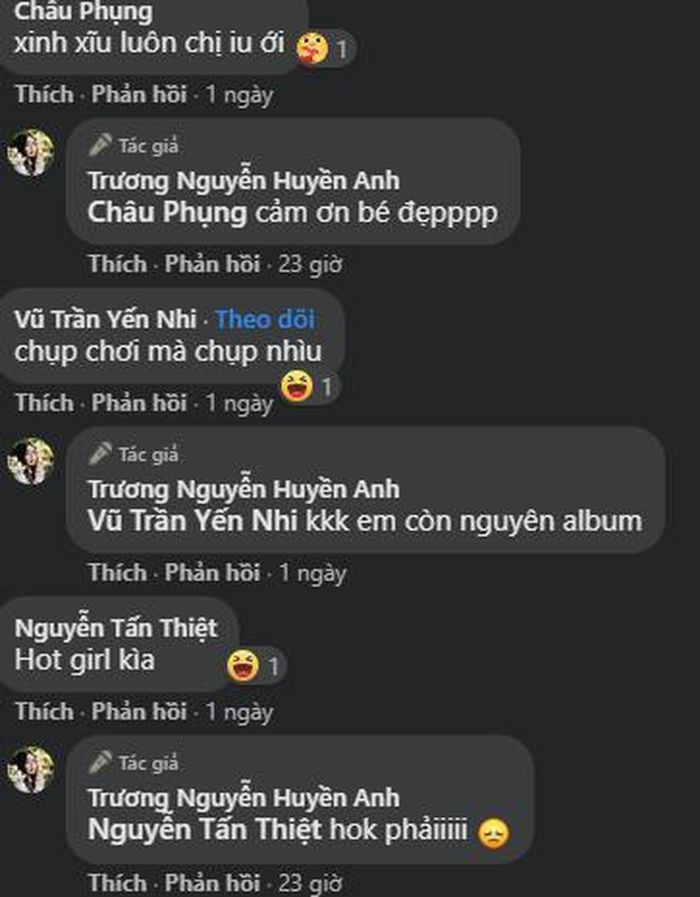 Bài đăng của Huyền Anh nhận được vô sốlời bình luận từ netizen, không ít ý kiến chỉ trích cho rằng, cô bạn này đã táo bạo hơi thái quá khi đăng tải những hình ảnh nhạy cảm lên nơi đông người.