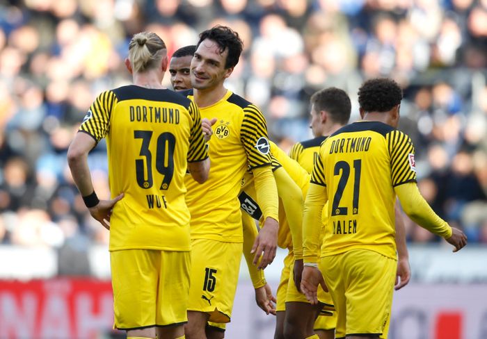  Đây cũng là bàn đầu tiên của Hummels tại Bundesliga mùa này. Trước đó, trung vệ người Đức từng kiến tạo cho đồng đội lập công trong chiến thắng 4-2 trước Union Berlin tại vòng 5. 