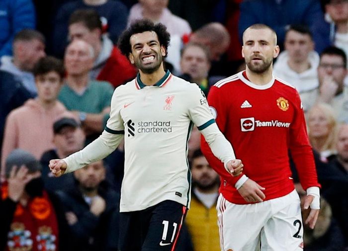 Salah, Jota, Keita tận dụng tốt cơ hội để giúp Liverpool định đoạt kết quả trận derby nước Anh lượt đi mùa này ngay từ hiệp một. Với cá nhân Salah, anh trở thành cầu thủ đầu tiên của "The Kop" ghi bàn trong 10 trận liên tiếp và ghi bàn trong 3 trận derby nước Anh liên tiếp tại Old Trafford.