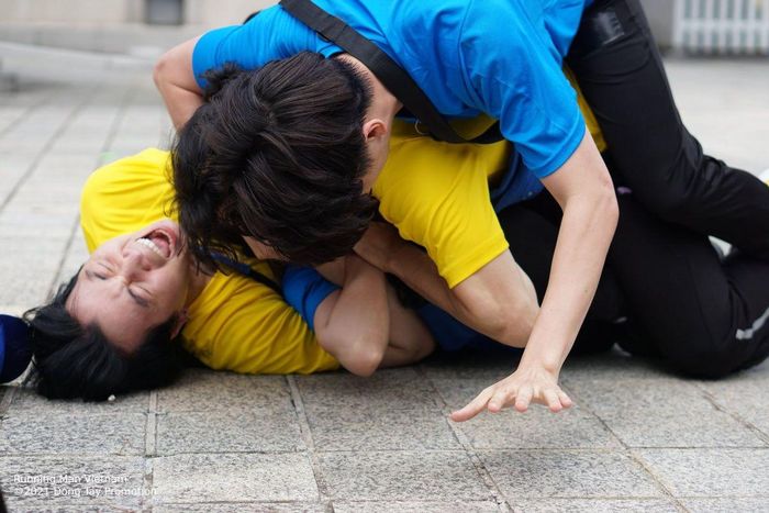 Karik đã vô cùng lăn xả trong các trò chơi của running man mùa 2.