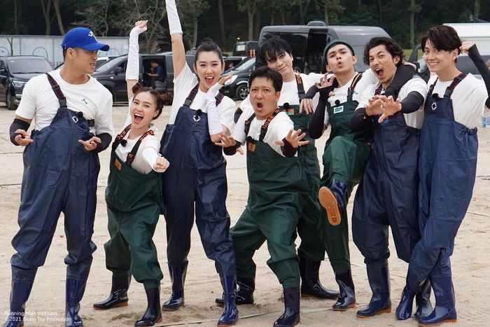 Dù chỉ mới xuất hiện trong Running Man Vietnam được 3 tập nhưng nam rapper đã vô cùng lăn xả và mang lại cho khán giả nhiều khoảnh khắc hài hước.
