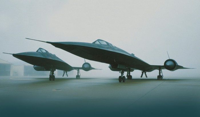 Các chuyến bay SR-71 tiếp theo của Mỹ qua Syria, Lebanon, Ai Cập và Israel, đã kịp thời thu thập thông tin về cuộc chiến; sau những ngày đầu bị động, lực lượng Do Thái đã lấy lại được thế phản công, với sự hỗ trợ tích cực hậu cần của Mỹ.