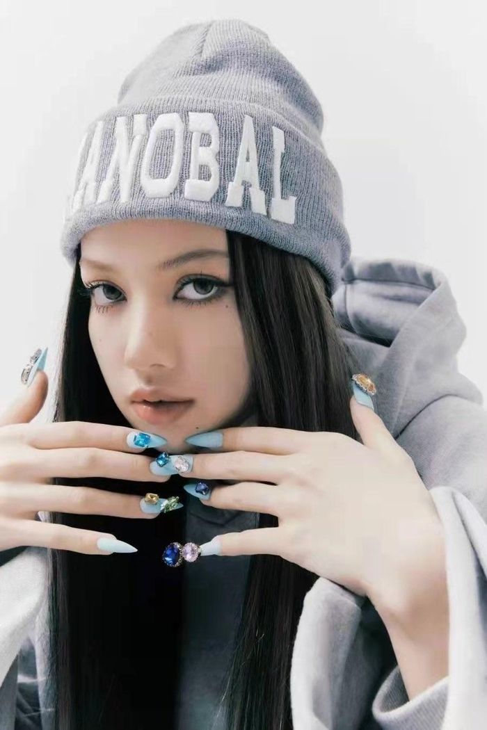 Hình ảnh của Lisa trong MV LALISA...